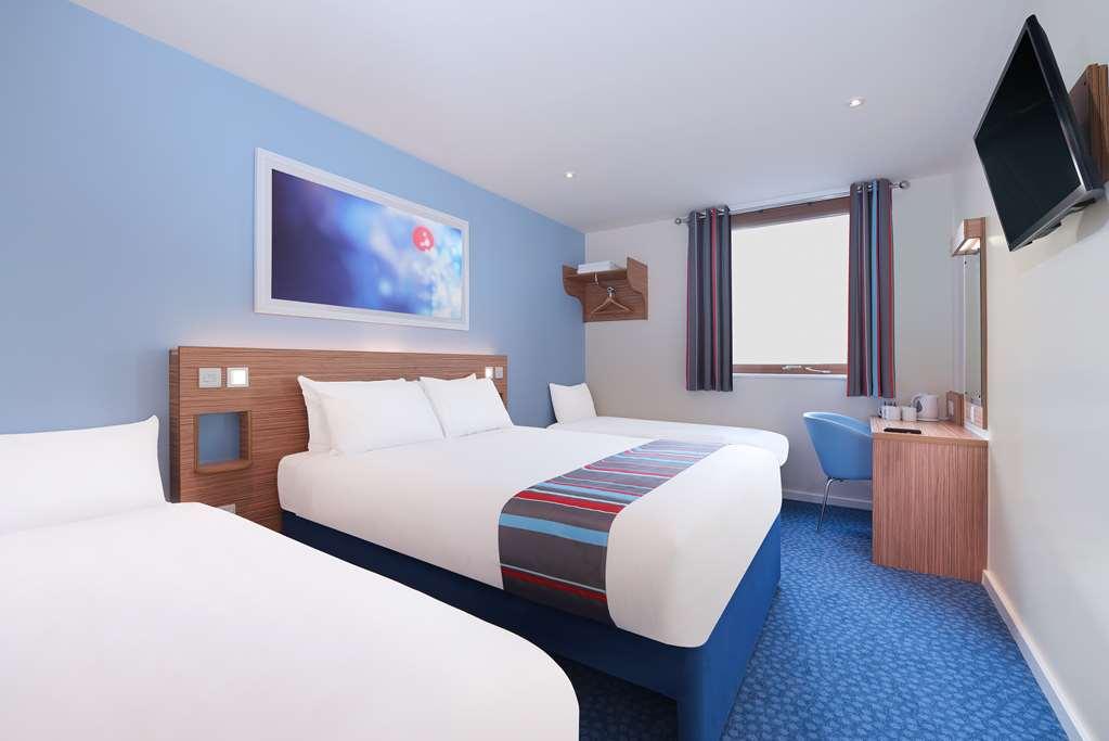 แทรเวลลอดจ์ ไฮ วีคอมบ์ เซ็นทรัล Hotel ไฮวิคัมบ์ ห้อง รูปภาพ