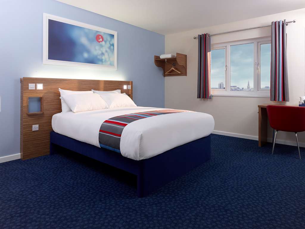 แทรเวลลอดจ์ ไฮ วีคอมบ์ เซ็นทรัล Hotel ไฮวิคัมบ์ ห้อง รูปภาพ